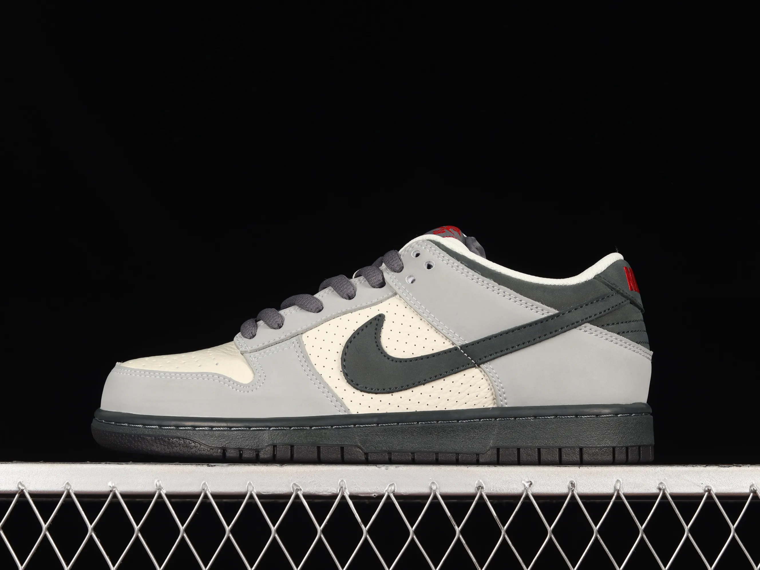 All categories Nk SB Dunk series Nk SB Dunk Low low-top sneakers Nk Dunk Low Pro SB smashed backboard fashion casual sneakers 304292-006